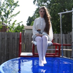 DunkTankFan: American Glamour Model Jessi June Dunked!!