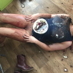 Tongyandtori: Quick bit of messy while we wait for Mr postman