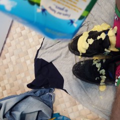 jamcustard22: custard in nike trainers