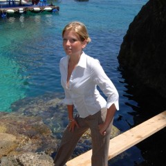 LisaMoomin: Meg's Wet Trousers!