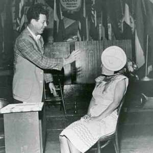 nativehugh: Bette Davis Pies