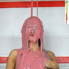 bosunbob: Photoset of Jen being gunged at the hands of Annabelle