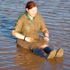 DungeonMasterOne: Wendy's beach mud and North Sea bath