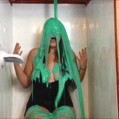 CandyCustard: Maria plays a game and masturbates twice in green gunge