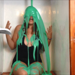 CandyCustard: Maria plays a game and masturbates twice in green gunge