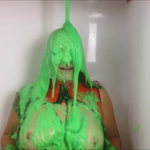 CandyCustard: Maria tests amazing new gunge in the tank in PVC dress