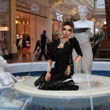 soakinJo: Soakin'  Jo Explores the Fountains in the Trafford Centre