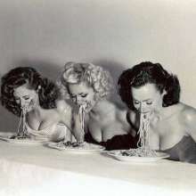 anymess: Retro pin-up girls in spaghetti eating contest