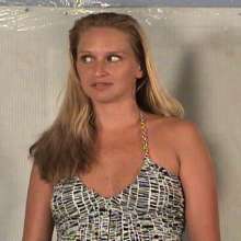 Anglefan.com: Tall leggy Sarai is back...with a blonde friend!