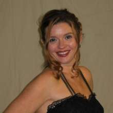 Gurph Morlicks: Mrs. Bee's Breathtaking Beauty Is Burning a Hole in My Hard Drive!
