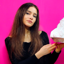 PieZone: Karin Returns For A Huge Green Slime-First Scene!