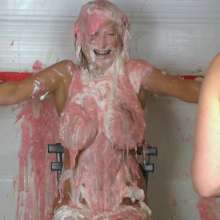 bosunbob: Messy Jessie signs off with a Splat!