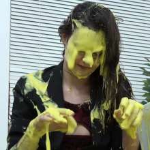 MostWam: Custard Bathing Mia