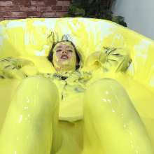 MostWam: Custard Bathing Mia