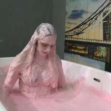 MostWam: Cassie And The Bath Of Pink Gunge