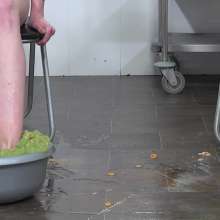 MostWam: Jade and Casey Messy Wellie Feet Guess Game