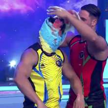 noeldavid: Esto Es Guerra Male Model Geting Pied