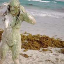 Alana SexyMessyBabes: Beach Pied