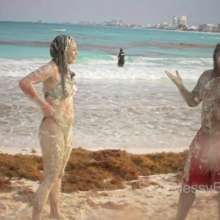 Alana SexyMessyBabes: Beach Pied