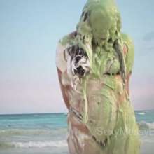 Alana SexyMessyBabes: Beach Pied
