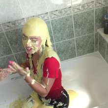 TheGungeZone: Lauren's Messy Football Forfeit