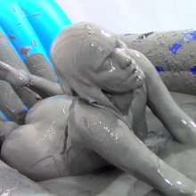 Messygirl: Pics from 2 New Messygirl Downloads