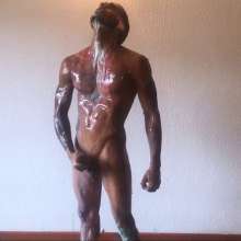 RevSlymsford: Rafa Wanks Whilst Covered in Mess