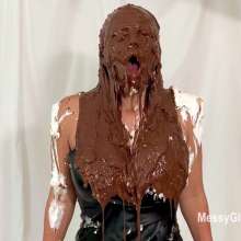 Messygirl: New Messy Glamour Girls Download: Messy in Leather