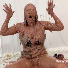 Messygirl: New Messy Glamour Girls Download: Messy in Leather