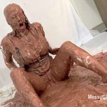 Messygirl: New Messy Glamour Girls Download: Messy in Leather