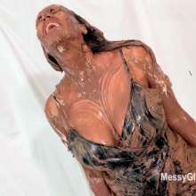 Messygirl: New Messy Glamour Girls Download: Messy in Leather