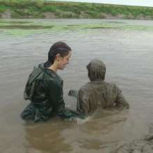 DungeonMasterOne: Green Waterproofs in the Mud with Honeysuckle and Lucia!