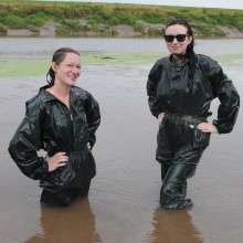 DungeonMasterOne: Green Waterproofs in the Mud with Honeysuckle and Lucia!