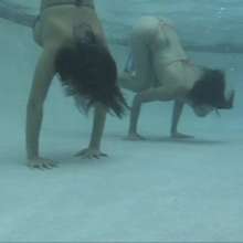 wamtec: Handstands Underwater