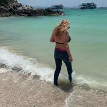 Wet_look_elena: Jeans and Stockings Getting Wet