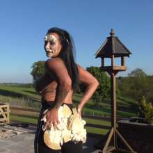 TheGungeZone: Kelli's Mega Pieing