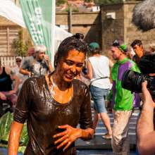 jkoshOne: Cute gravy wrestling brunette