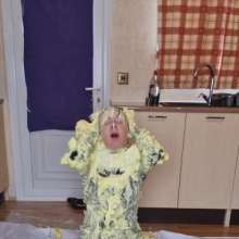 Cinqgirlracer: Rainwear Floor Pie Dive and Shower Download.