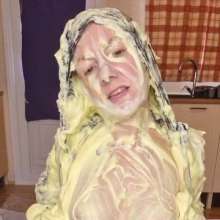 Cinqgirlracer: Rainwear Floor Pie Dive and Shower Download.