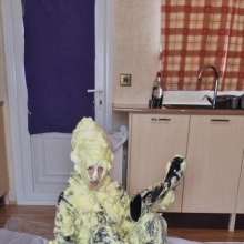 Cinqgirlracer: Rainwear Floor Pie Dive and Shower Download.