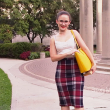 Alana SexyMessyBabes: New Babe Ruth Pied in the Park!