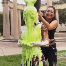 Alana SexyMessyBabes: New Babe Ruth Pied in the Park!