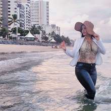 WAM Photography: Babi at the Beach