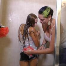 alexisrain: Vanessa and Tylee: Shower
