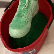 DressedforMess: Gunged Nike Air Force and Levi's