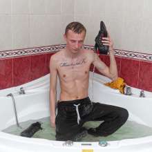 Wet Live Team: Artem Had Fun in the Bathroom and Washed His Hair