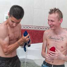 Wet Live Team: Artem in a Sailors Sweater Invited Danio to Visit for Swim