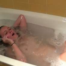 Big_Tits_Gunge: Bubble Baths and Hair Washing With Lauren