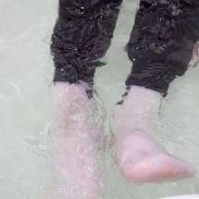 Wet Live Team: Danio's Body Shampoo and His Tracksuit!  Careful--hot