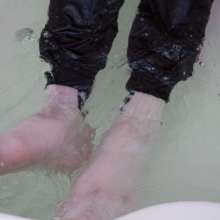 Wet Live Team: Danio's Body Shampoo and His Tracksuit!  Careful--hot